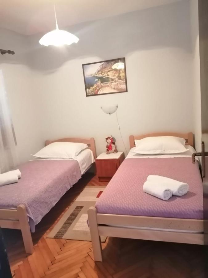 Apartmani Zmiric Primosten Exterior photo
